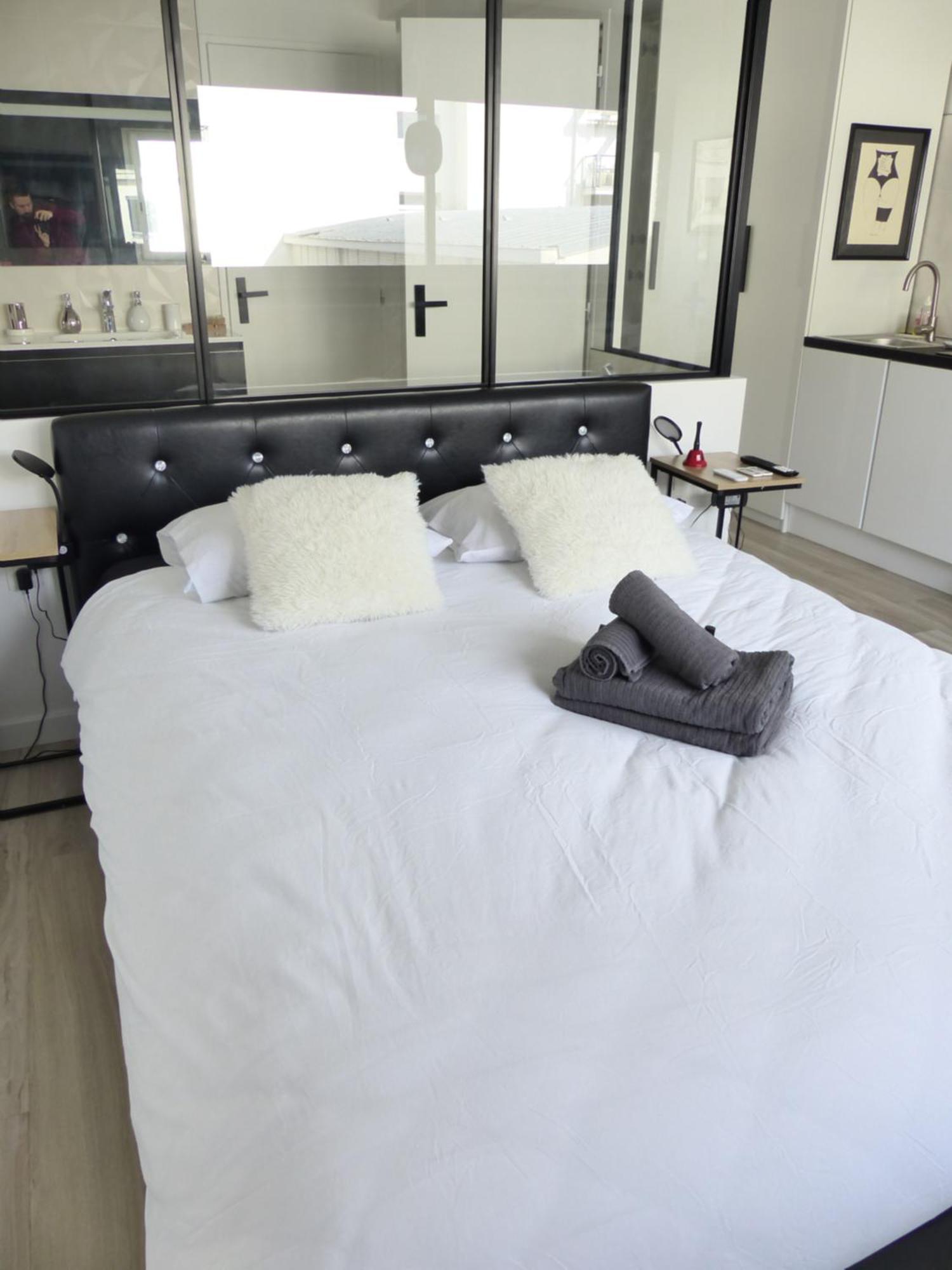 La Cite Des Coeurs Lu Parking Inclus Apartment Nantes Exterior photo